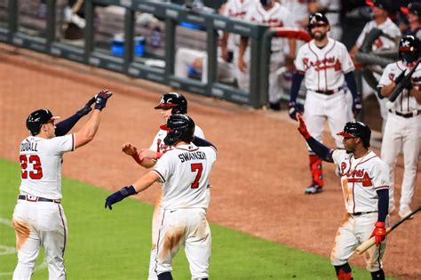 The Houston Astros tied the series 1-1 after their win over the Atlanta Braves on Wednesday. . Score of the braves game today